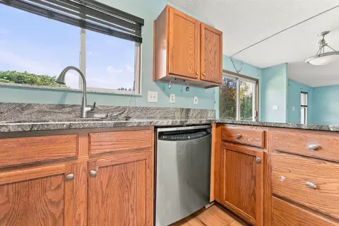 Kitchen - 357 Eddington Dr, Pataskala, OH 43062 photo 5 of 9