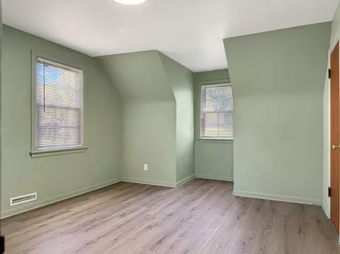 Bedroom - 1625 Crestview Dr, Springfield, OH 45504 photo 1 of 7