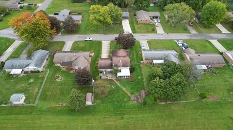 View/Area - 447 Edgefield Dr, Marion, OH 43302 photo 3 of 9