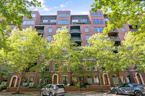 251 Daniel Burnham Sq #303, Columbus, OH 43215