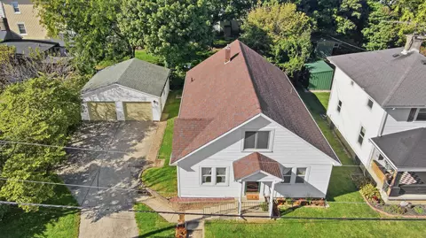 8 E Jamestown St, South Charleston, OH 45368