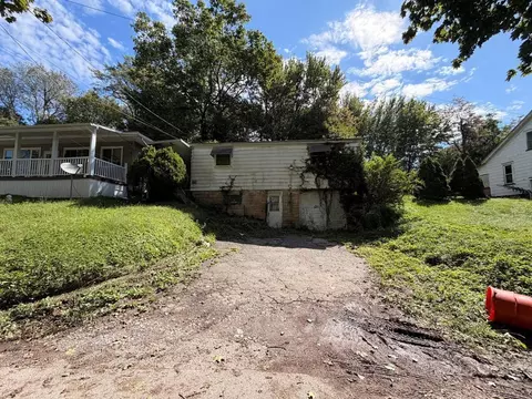 1218 Northside Ave, East Liverpool, OH 43920