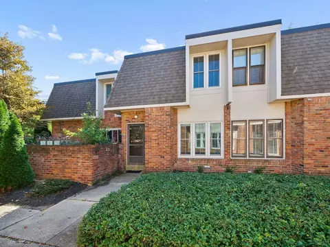 1613 Lafayette Dr, Upper Arlington, OH 43220