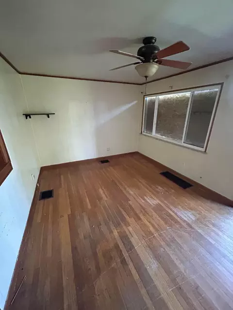 Bedroom - 3357 Eakin Rd, Columbus, OH 43204 photo 1 of 4
