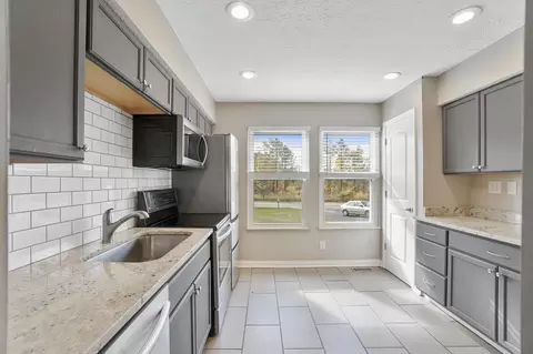Kitchen - 384-386 W Powell Rd, Powell, OH 43065 photo 1 of 3