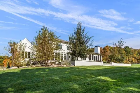 Exterior - 7365 Perry Rd, Delaware, OH 43015 photo 16 of 18