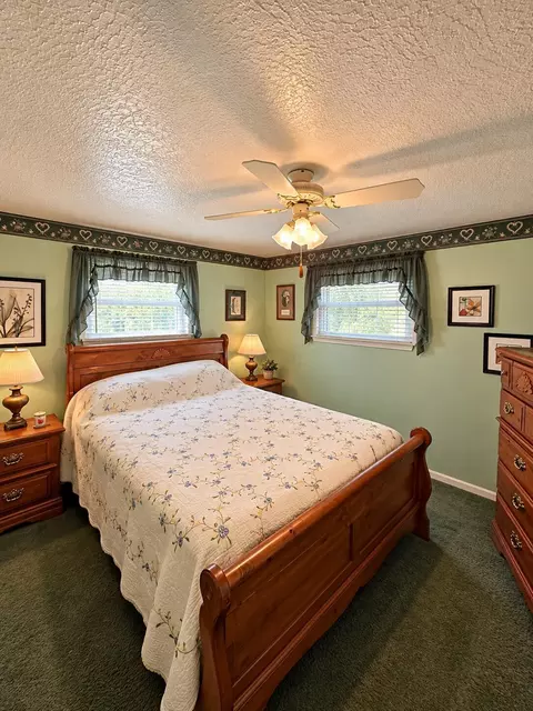 Bedroom - 2525 Gooding Rd, Marion, OH 43302 photo 3 of 4