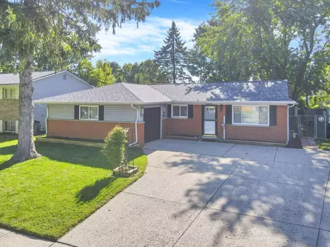 4945 Labelle Dr, Columbus, OH 43232