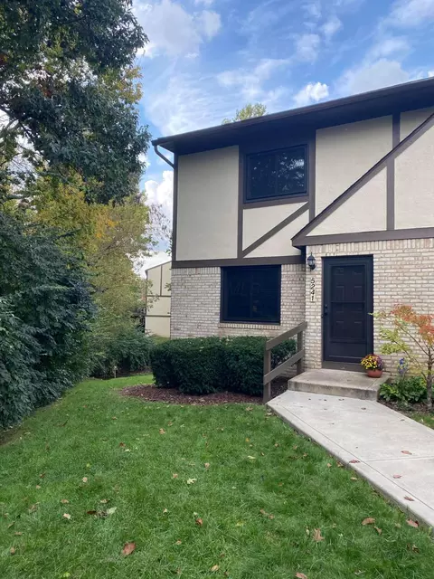 5241 Wood Run Blvd #85, Columbus, OH 43220