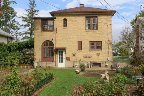 Exterior - 539 Maple St, Mansfield, OH 44906 photo 9 of 26