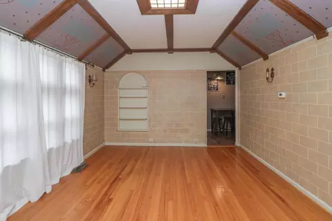 Living - 539 Maple St, Mansfield, OH 44906 photo 7 of 7