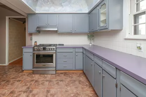 Kitchen - 539 Maple St, Mansfield, OH 44906 photo 3 of 8