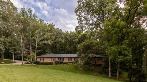 2895 Franchel Ct NW, Lancaster, OH 43130