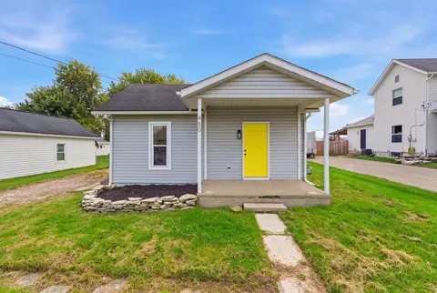 Exterior - 408 E Broad St, Hebron, OH 43025 photo 1 of 3