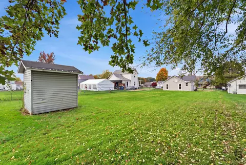 Exterior - 408 E Broad St, Hebron, OH 43025 photo 3 of 3