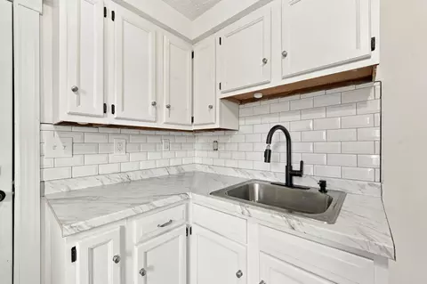 Kitchen - 408 E Broad St, Hebron, OH 43025 photo 1 of 2