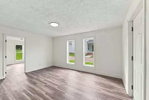 Living - 408 E Broad St, Hebron, OH 43025 photo 1 of 2