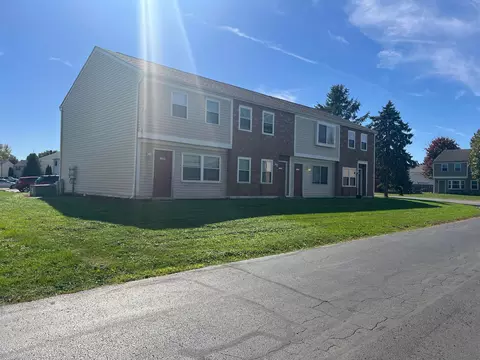 1551-1557 Worthington Row Dr, Columbus, OH 43235