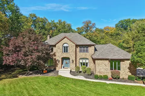2211 Kate Ct, Hudson, OH 44236