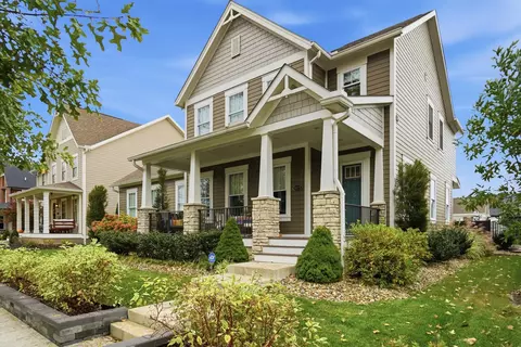 5675 Evans Farm Dr, Lewis Center, OH 43035