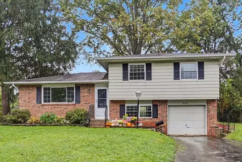 3605 Carthage Ct, Westerville, OH 43081