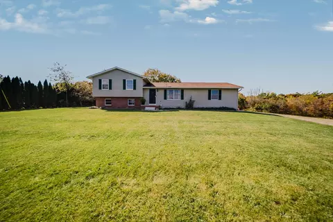 1026 S T-129, Zanesfield, OH 43360