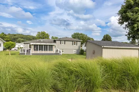 Exterior - 253 Marvel Dr, Lancaster, OH 43130 photo 6 of 10