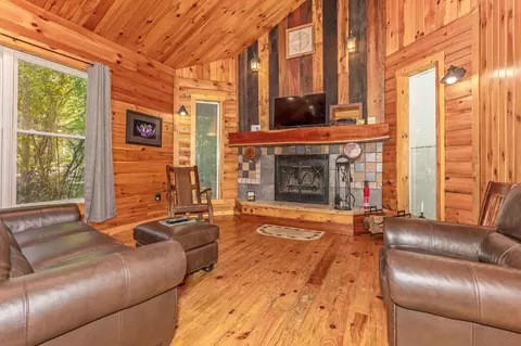 Living - 28560 Blackjack Rd, Logan, OH 43138 photo 1 of 16