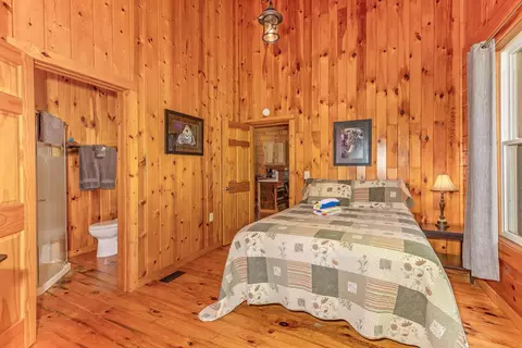 Bedroom - 28560 Blackjack Rd, Logan, OH 43138 photo 2 of 20