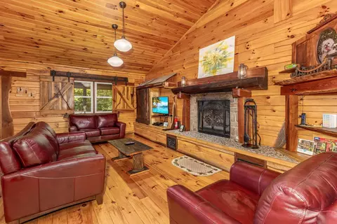 Living - 28560 Blackjack Rd, Logan, OH 43138 photo 12 of 16