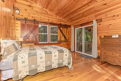 Bedroom - 28560 Blackjack Rd, Logan, OH 43138 photo 16 of 20