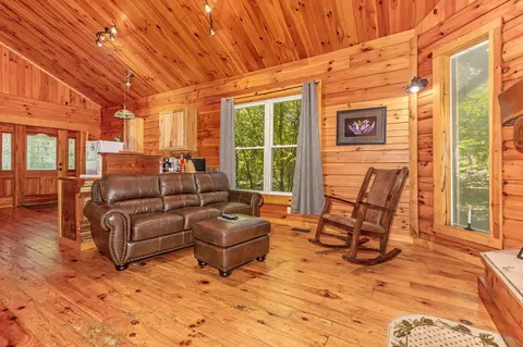 Living - 28560 Blackjack Rd, Logan, OH 43138 photo 3 of 16