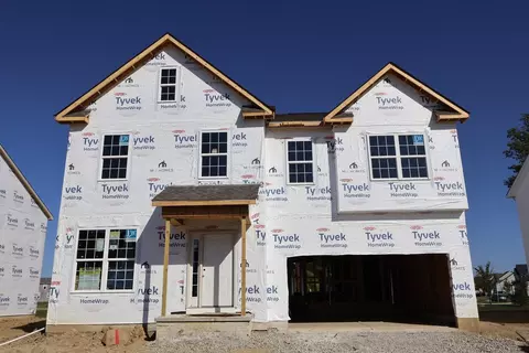 473 Zelkova Ln, Lewis Center, OH 43035