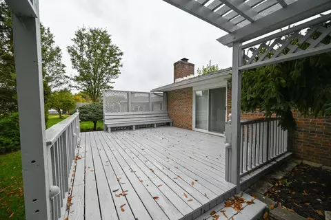 Exterior - 673 Edgefield Dr, Marion, OH 43302 photo 10 of 17