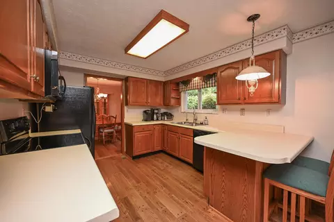 Kitchen - 673 Edgefield Dr, Marion, OH 43302 photo 1 of 5