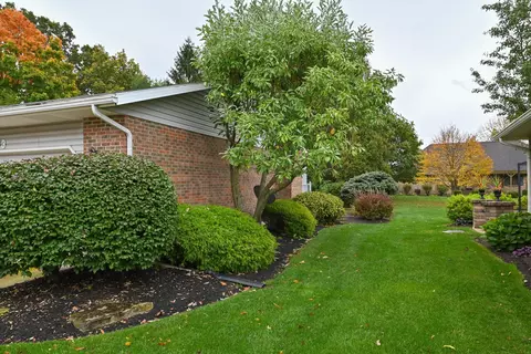 Exterior - 673 Edgefield Dr, Marion, OH 43302 photo 6 of 17