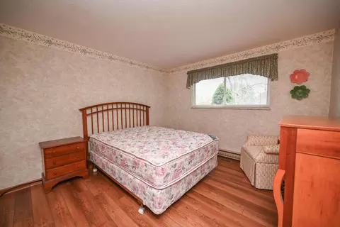 Bedroom - 673 Edgefield Dr, Marion, OH 43302 photo 4 of 7