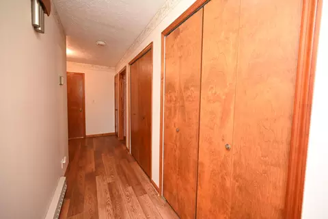Entry Way - 673 Edgefield Dr, Marion, OH 43302 photo 2 of 2
