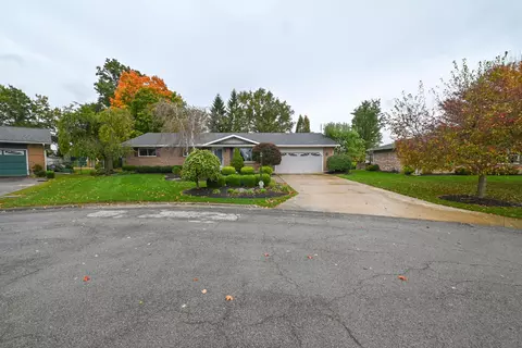 Exterior - 673 Edgefield Dr, Marion, OH 43302 photo 5 of 17