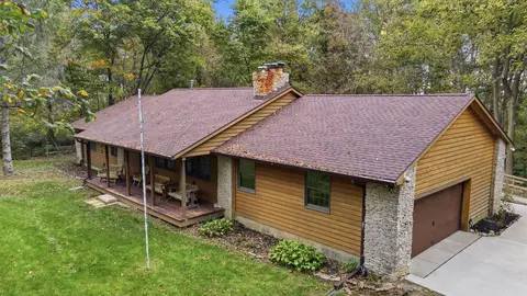 14040 Commercial Point Rd, Ashville, OH 43103
