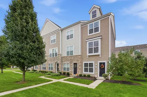 373 Laurel Creek St, Pickerington, OH 43147