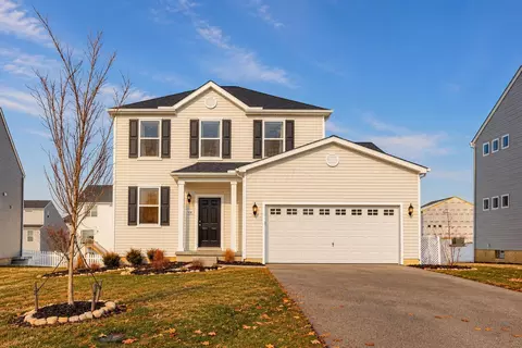304 Gray Fox Ct, Johnstown, OH 43031