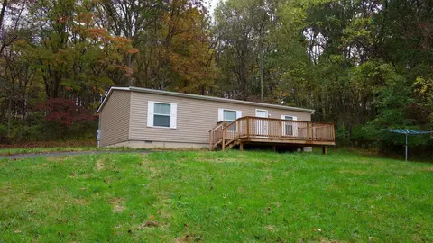 17557 Mckee Hill Rd, Frazeysburg, OH 43822