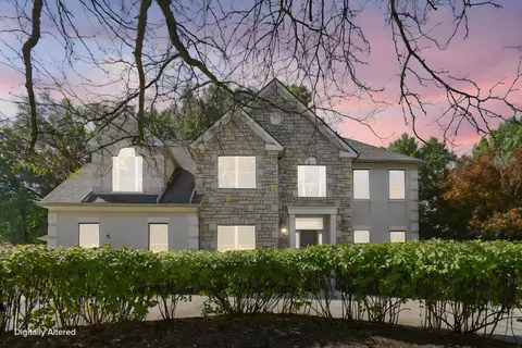 1215 Poppy Hills Dr, Blacklick, OH 43004
