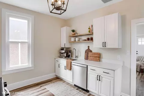 Kitchen - 832 E Main St, Lancaster, OH 43130 photo 1 of 7