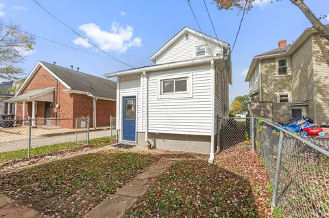 Exterior - 832 E Main St, Lancaster, OH 43130 photo 9 of 13