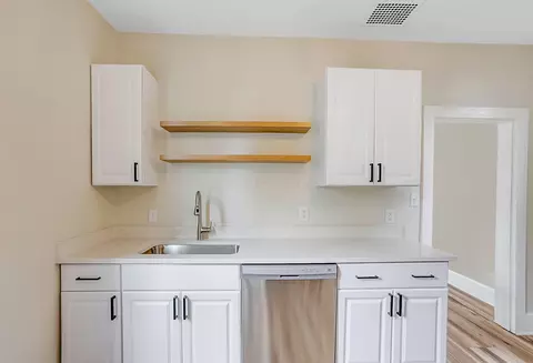 Kitchen - 832 E Main St, Lancaster, OH 43130 photo 6 of 7
