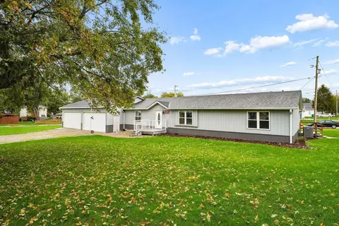 5102 Fairfield Beach Rd NE, Thornville, OH 43076