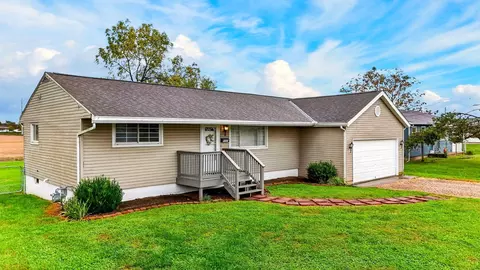 5065 Nelson Dr, South Bloomfield, OH 43103