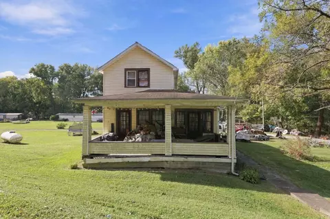 2965 N River Rd E, Zanesville, OH 43701